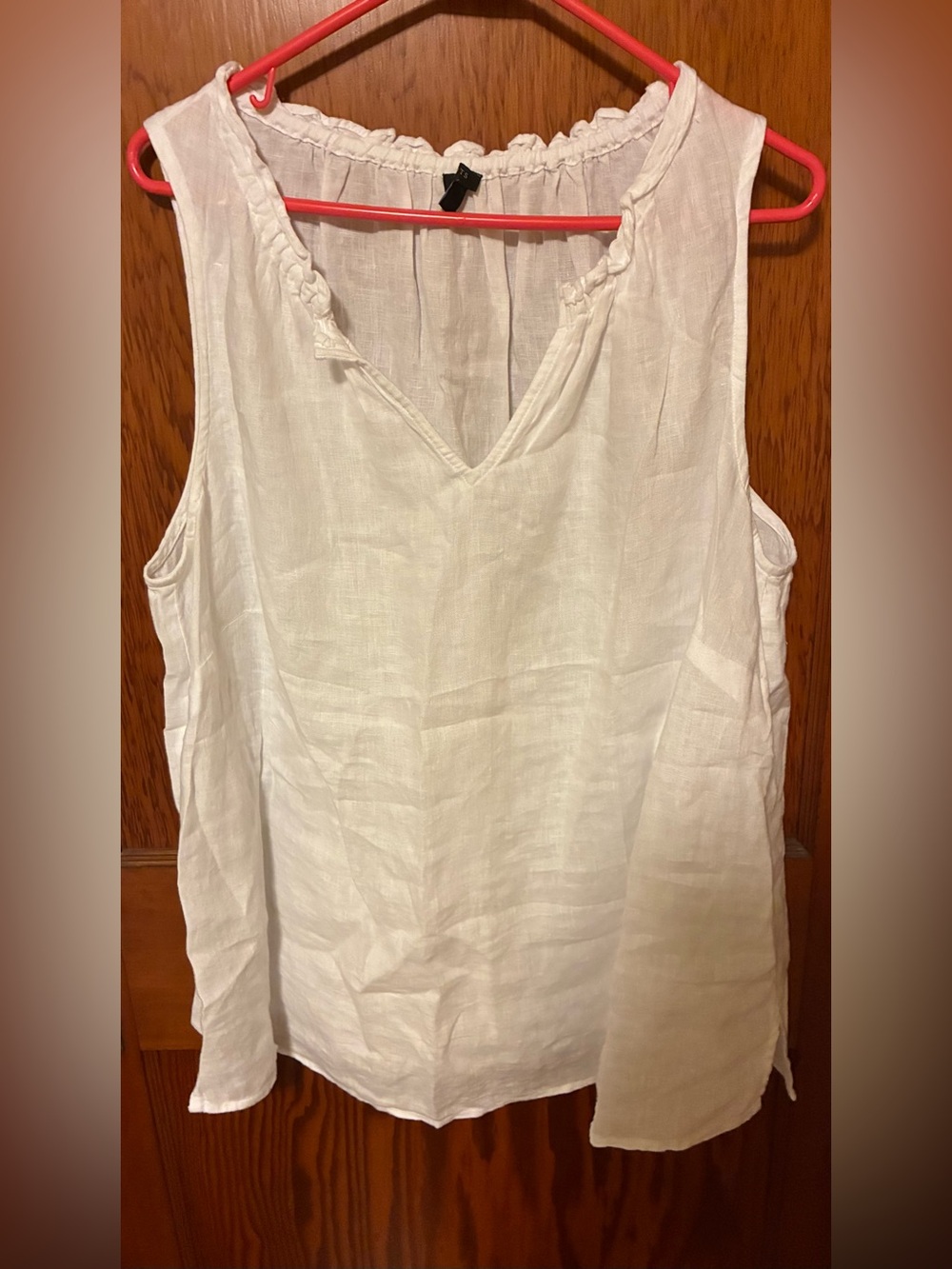 Talbot’s Sleeveless V-Neck White Linen Top